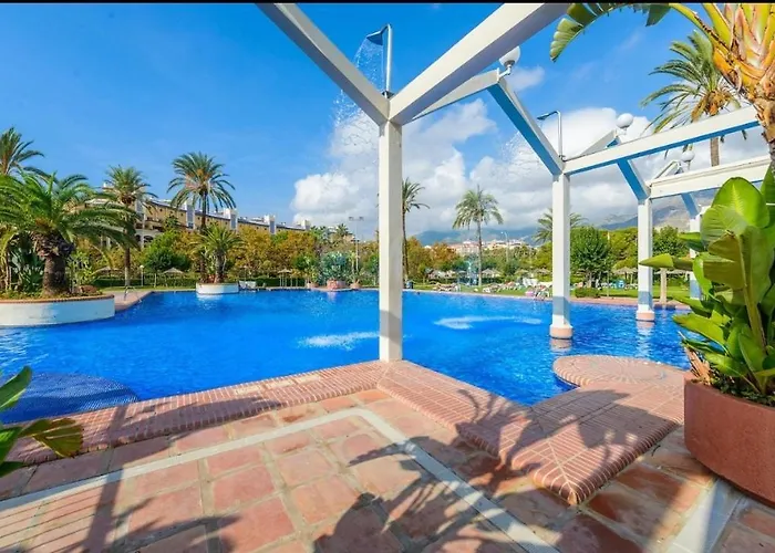 El Estudio De La Playa Benalbeach Holidays Paradise